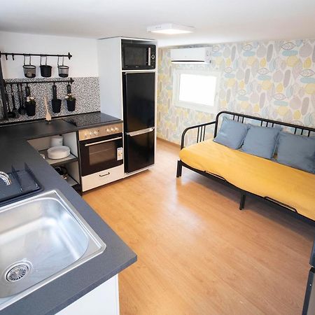 Mobilehome Szantod Luaran gambar