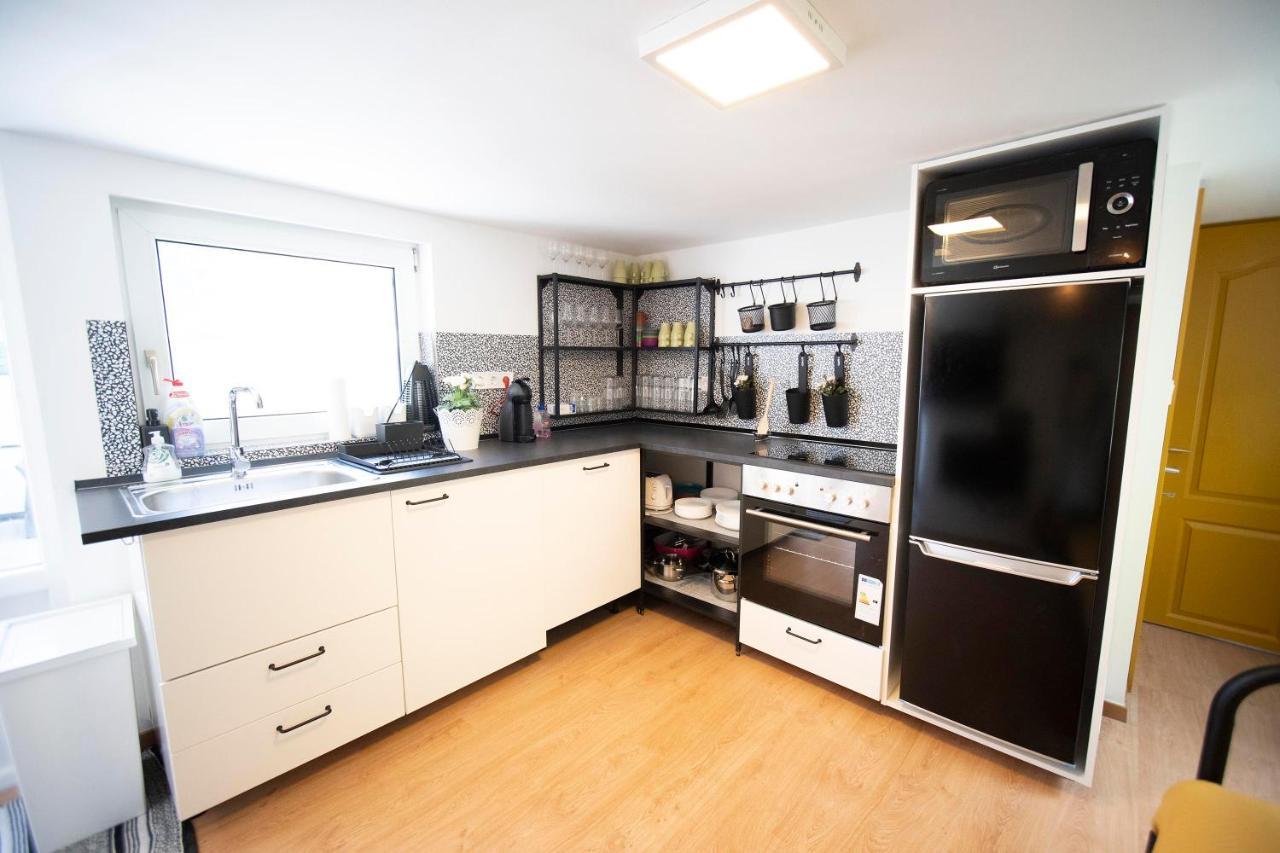 Mobilehome Szantod Luaran gambar